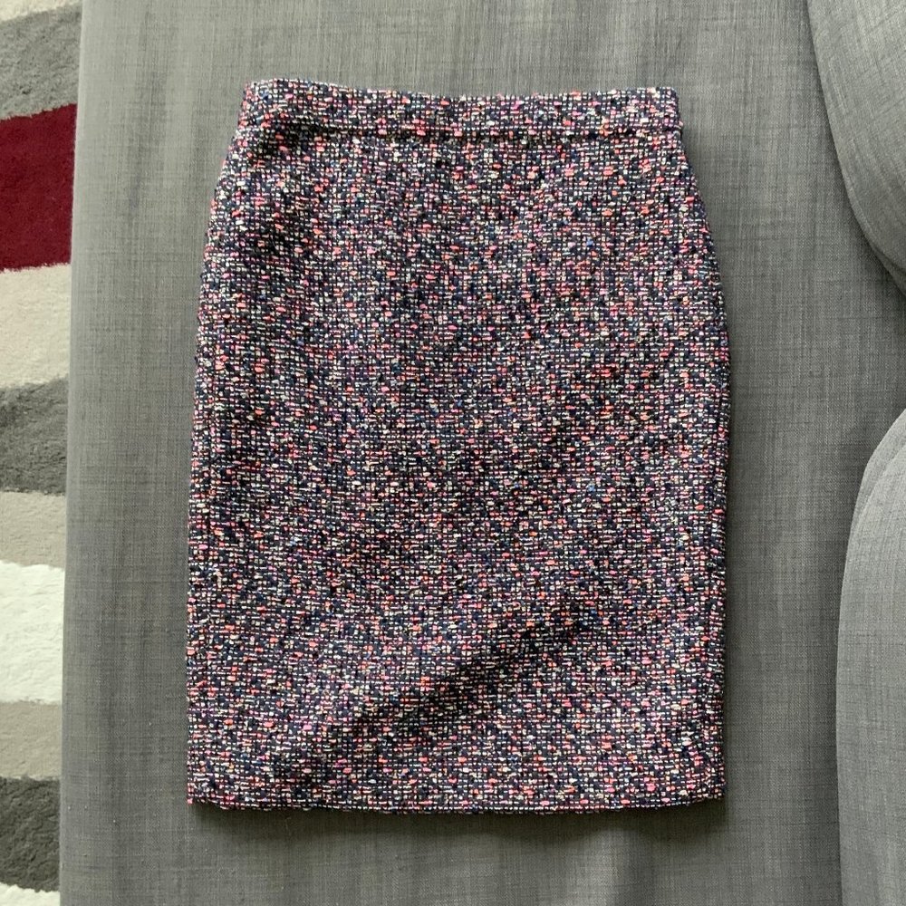 J Crew No.2 Pencil Skirt in Pink Confetti sz 0